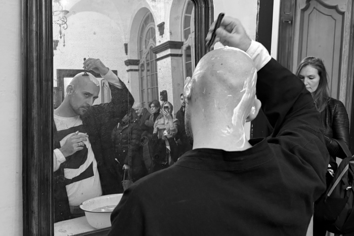 Federico Tilli, atto performativo taglio dei capelli - 15 marzo 2025, Villa Borzino, Genova